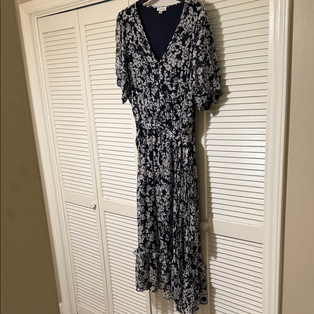 Calvin Klein 20w Navy Floral short Sleeve midi Dress
